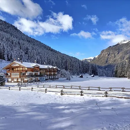 Cesa Ciasates * Canazei