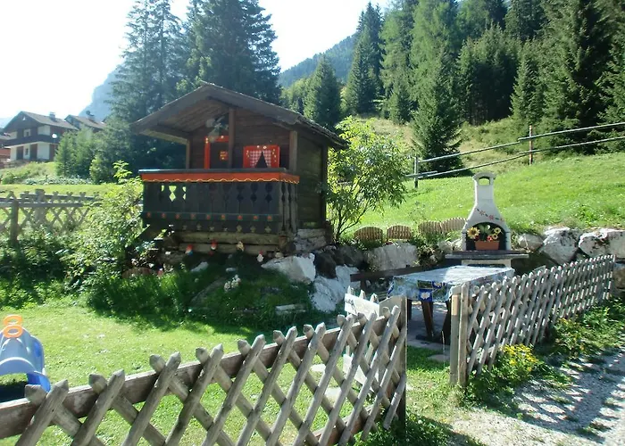 Cesa Ciasates Canazei